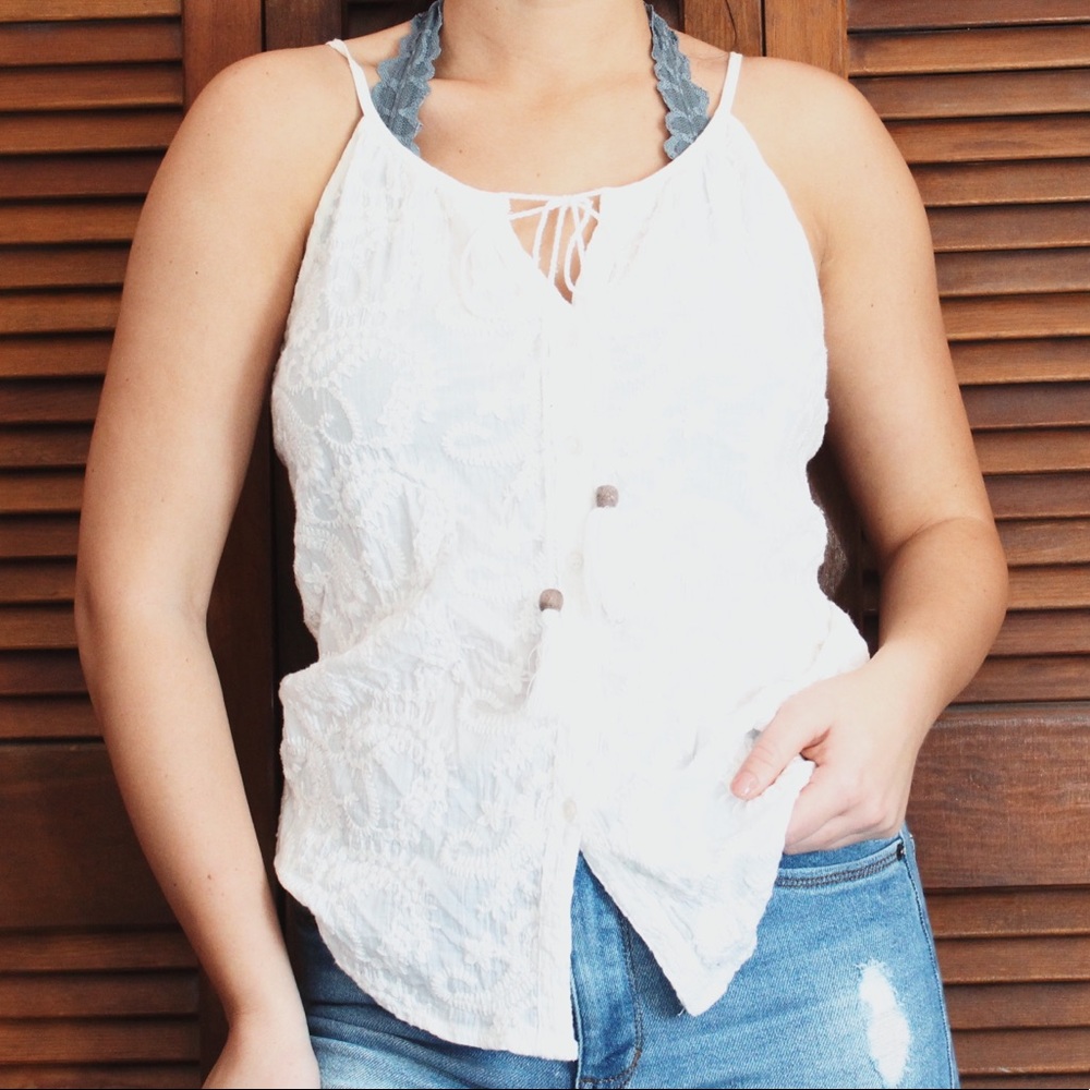 White lace tank top